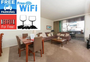 TRANQUIL EXEC CITY FREE WIFI NETFLIX WINE PARKING